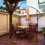 Hostivit Apartments